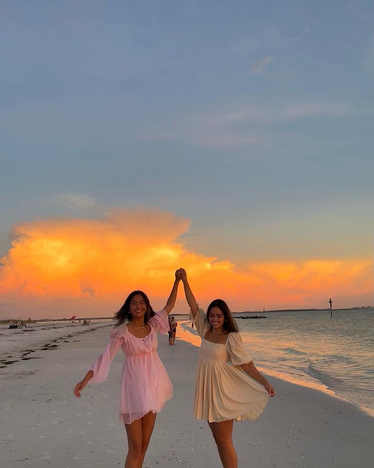 Meet Women From Florida In 2023: Find Love In The Sunshine State